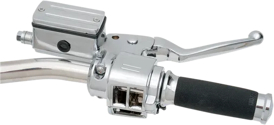 DS Chrome 3-4in Master Cylinder Handlebar Control Kit No Switches