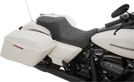 DS Black Vinyl Silver Double Diamond Predator III 2 Up Seat