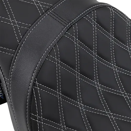 DS Black Leather Silver Diamond Stitch Predator III Seat