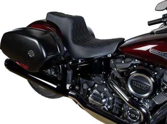 DS Black Predator III Double Diamond Stitch 1pc Seat