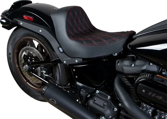 DS Black Predator Red Double Diamond Stitch Solo Seat