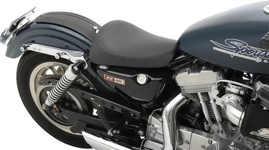 DS Black Vinyl Plain Solo Seat