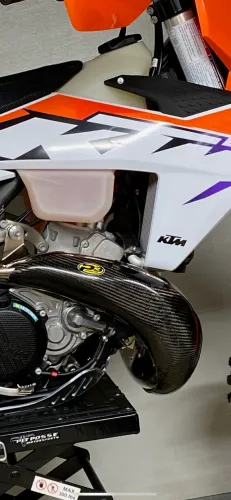 P3 Cabon Fiber Pipe Guard 5