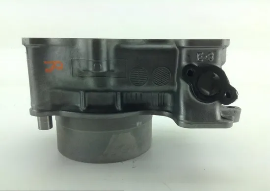 Engine Cylinder Jug W Piston Rear 2007 Suzuki Vstrom 1000 DL1000 1172