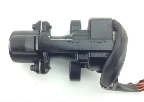 Lockset Ignition Trunk Tank Gas Cap Key 2007 Suzuki GSXR600 1182