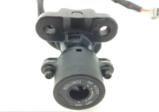 Lockset Ignition Tank Gas Cap Key 2006 Suzuki GSXR750 1256 x