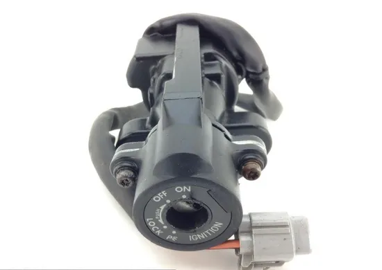 Lockset Ignition Trunk Tank Gas Cap Key 2006 Suzuki GSXR750 1257 x