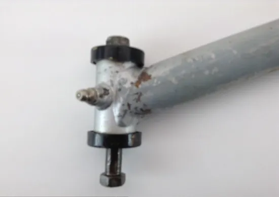 Right Lower A-Arm 2001 Yamaha Raptor 660R YFM660R 1261A PARTS