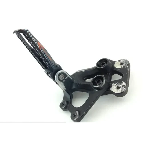 Left Side Rearset Bracket 2006 Suzuki GSXR750 1272 x 3