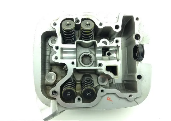 Engine Cylinder Head Complete W Cams Front 2005 Suzuki Boulevard C50T 1285