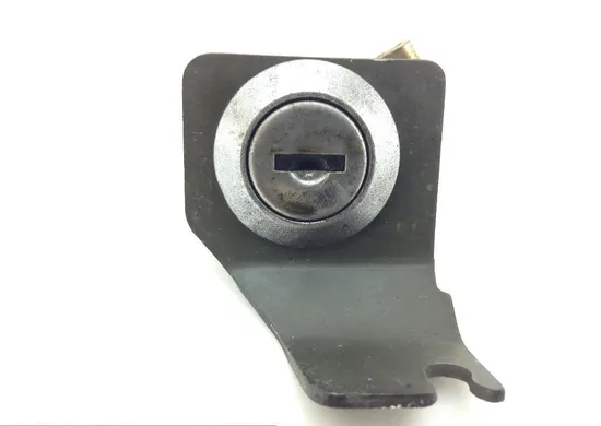 Lockset Ignition Trunk Tank Gas Cap Key 1990 Suzuki GSXR1100 1300 x