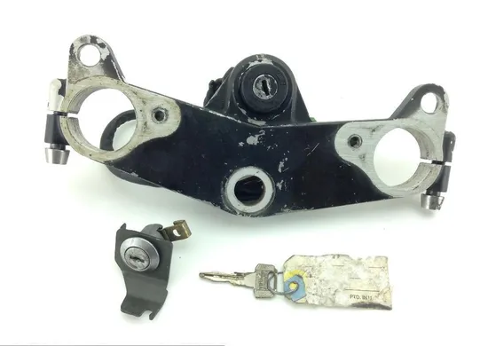 Lockset Ignition Trunk Tank Gas Cap Key 1990 Suzuki GSXR1100 1300 x