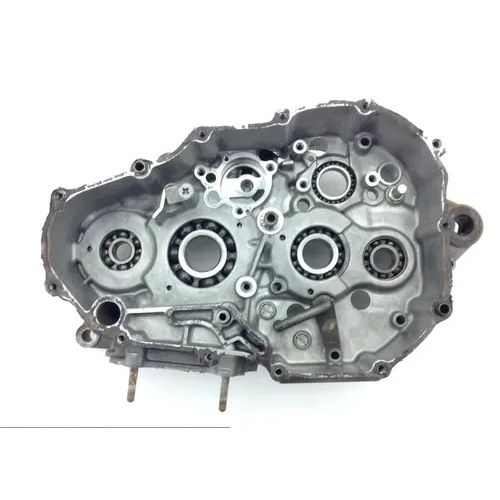 Engine Right Center Case 2004 Suzuki Quadsport Z400 LTZ400 2x4 1302 5