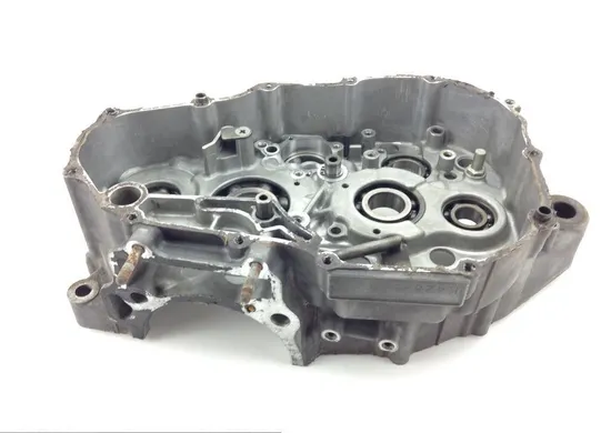 Engine Right Center Case 2004 Suzuki Quadsport Z400 LTZ400 2x4 1302