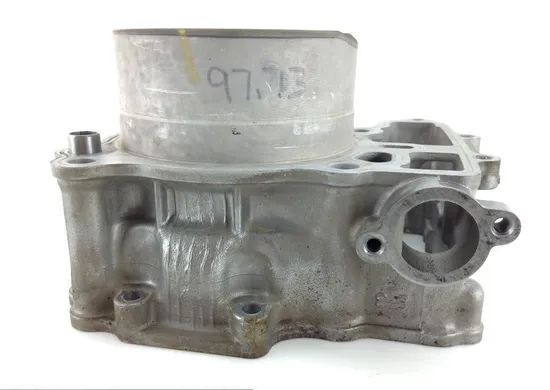 Engine Cylinder Jug W Piston Front 2005 Suzuki Vstrom 1000 DL1000 1318