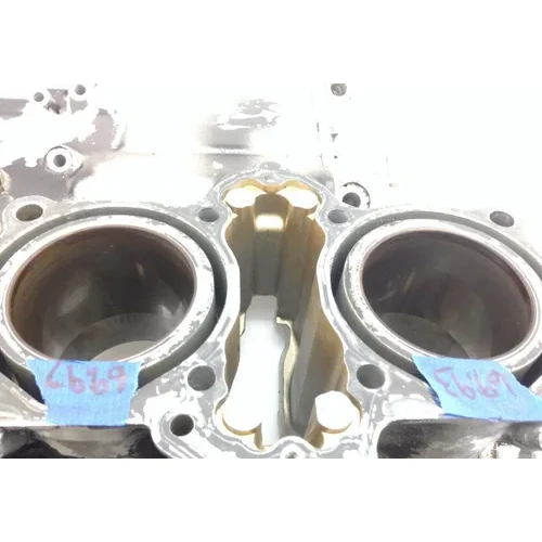 Upper Lower Center Cases Case from 1994 Honda VF750 Magna 21