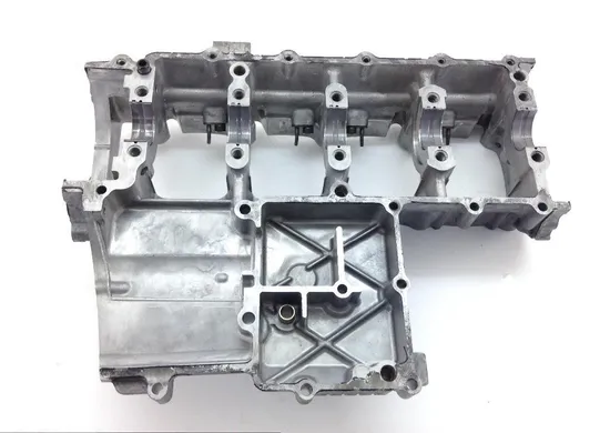 Upper Lower Center Cases Case 1998 Suzuki GSXR750 1407