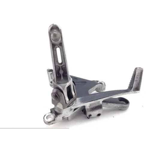 Right Rearset Brake Bracket Foot Peg 1998 Suzuki GSXR750 1407 x 19