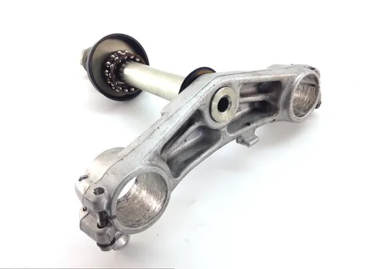 Lower Triple Tree Bottom Fork Clamp Shaft 2003 Suzuki GSXR600 1410