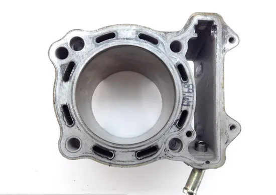 Engine Cylinder Jug 2006 Suzuki Quadsport Z400 LTZ400 2x4 1412 Parts
