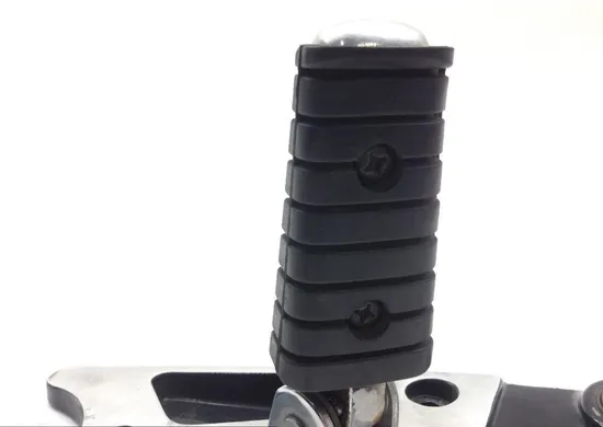 Right Rear Back Passenger Peg Bracket Side 2006 Yamaha Vmax 1200 VMX1200 1473A