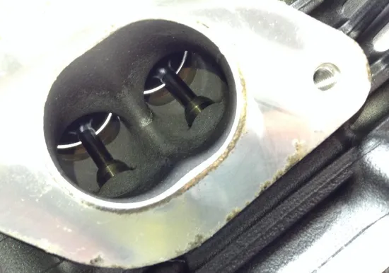 Engine Cylinder Head Complete W Cams Rear 2014 Yamaha V Star 950 XVS950ER 1469A