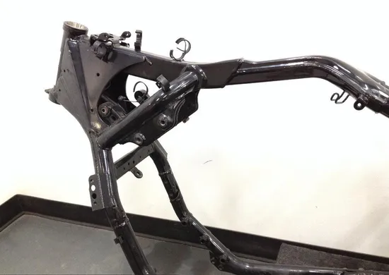 Main Frame Chassis EZ 1999 Yamaha Royal Star XVZ1300TF Venture 1443A