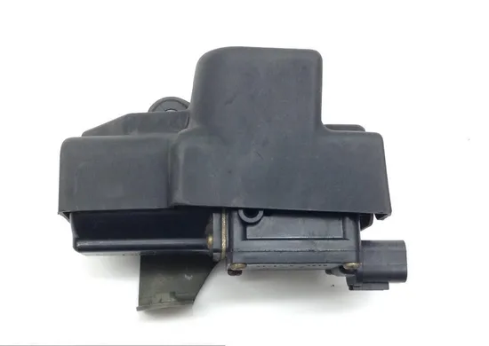 Vaccum actuator 1999 Yamaha Royal Star XVZ1300TF Venture 1443A