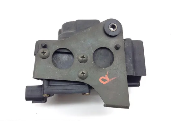 Vaccum actuator 1999 Yamaha Royal Star XVZ1300TF Venture 1443A