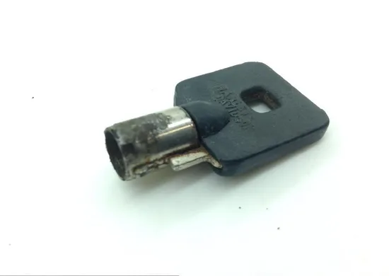 Ignition Key Switch 2007 Harley-Davidson Softail Standard FXST 1512