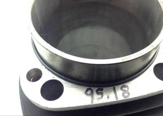 Engine Cylinder Jug Rear 2001 Harley Heritage Softail Classic EFI 1521 4