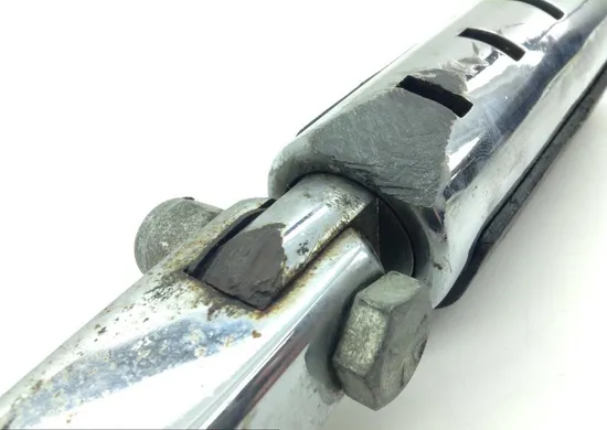 Right Forward Control 2006 Harley-Davidson Dyna Super Glide EFI FXDI 1486