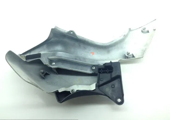 Right Side Cover 2007 Suzuki Boulevard M109R 1468 x