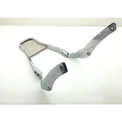 Sissy Bar 2005 Suzuki Boulevard C50T 1431 x 5