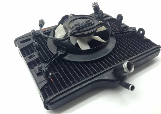 Radiator Cooling Front Fluid with Fan 1998 Yamaha Vmax 1200 VMX1200 1490A x