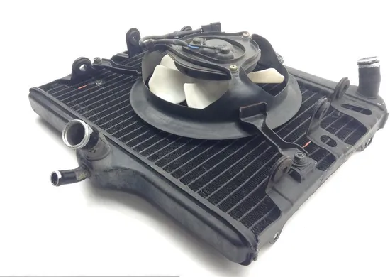 Radiator Cooling Front Fluid with Fan 1998 Yamaha Vmax 1200 VMX1200 1490A x