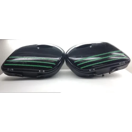 Saddlebags 2001 Yamaha V Star 1100 XVS1100A Classic 1466A x 3