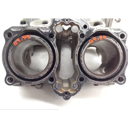 Upper Lower Center Cases Case from 1994 Honda 750 Magna x 17