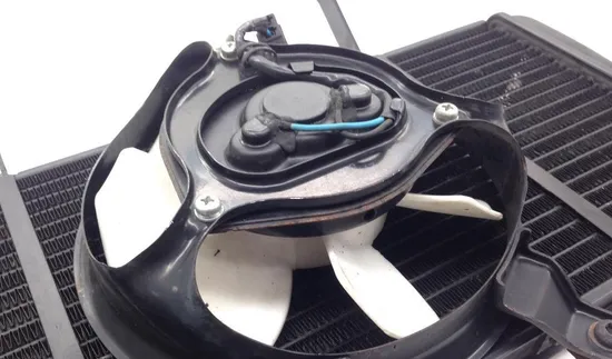 Radiator Cooling Front Fluid with Fan 2006 Triumph Sprint ST ABS 1445