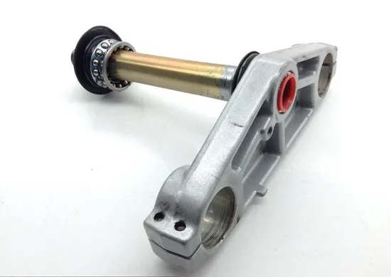 Lower Triple Tree Bottom Fork Clamp Shaft 2006 Triumph Sprint ST ABS 1445