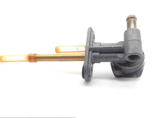 Gas Fuel Tank Petcock 1997 Kawasaki Vulcan 1500 VN1500D Classic 1518