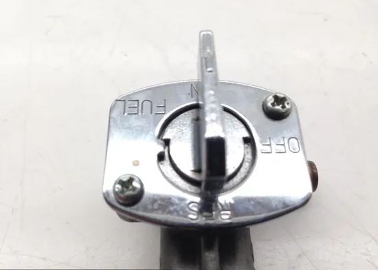 Gas Fuel Tank Petcock 1997 Kawasaki Vulcan 1500 VN1500D Classic 1518