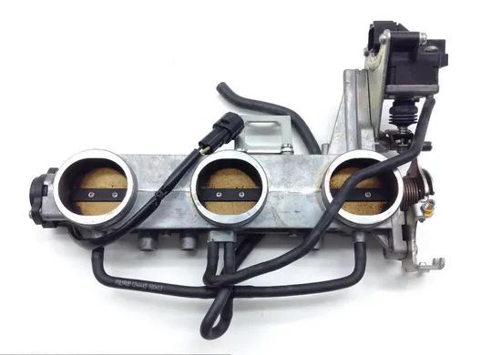 Throttle Body with Injectors 2014 Triumph Speed Triple ABS 1511