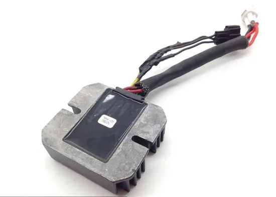 Ignition Voltage Regulator 2006 Suzuki GSXR750 1568 x