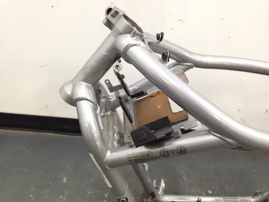 Main Frame Chassis CLN Ready To Go 2004 Harley-Davidson V-Rod VRSCB 1586