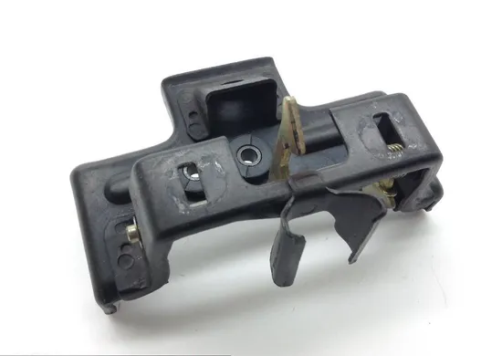 Airbox Cover Latch 2004 Yamaha Vmax 1200 VMX1200 1596A