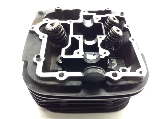 Engine Cylinder Head Complete W Cams Front 1999 Suzuki Intruder 1400 1112
