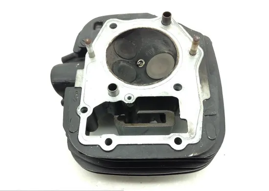 Engine Cylinder Head Complete W Cams Front 1999 Suzuki Intruder 1400 1112