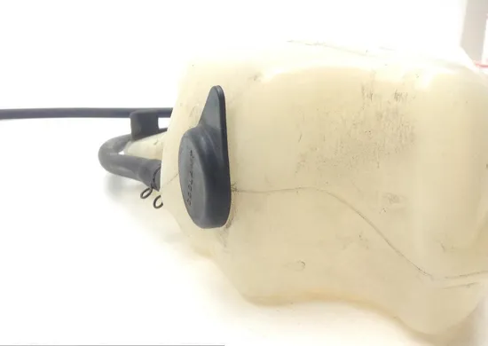 Engine Radiator Overflow Tank 02 Kawasaki Vulcan 1500 VN1500P Mean Streak 1641