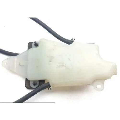 Engine Radiator Overflow Tank 02 Kawasaki Vulcan 1500 VN1500P Mean Streak 1641 7
